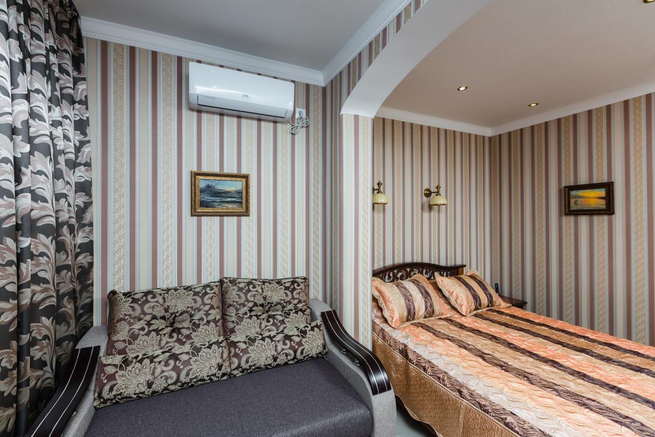 Nadobu Hotel Roshe Киев Экстерьер фото
